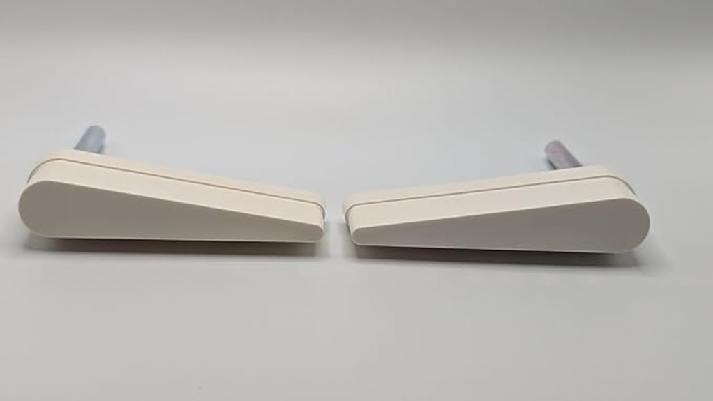 white 3 inch flipper bats