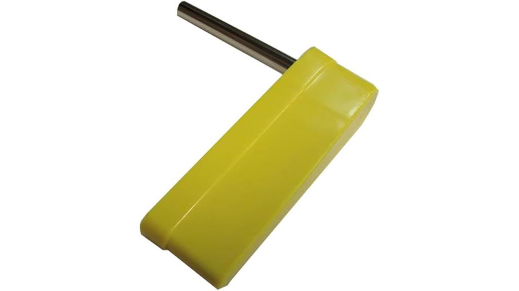 yellow stern flipper bat